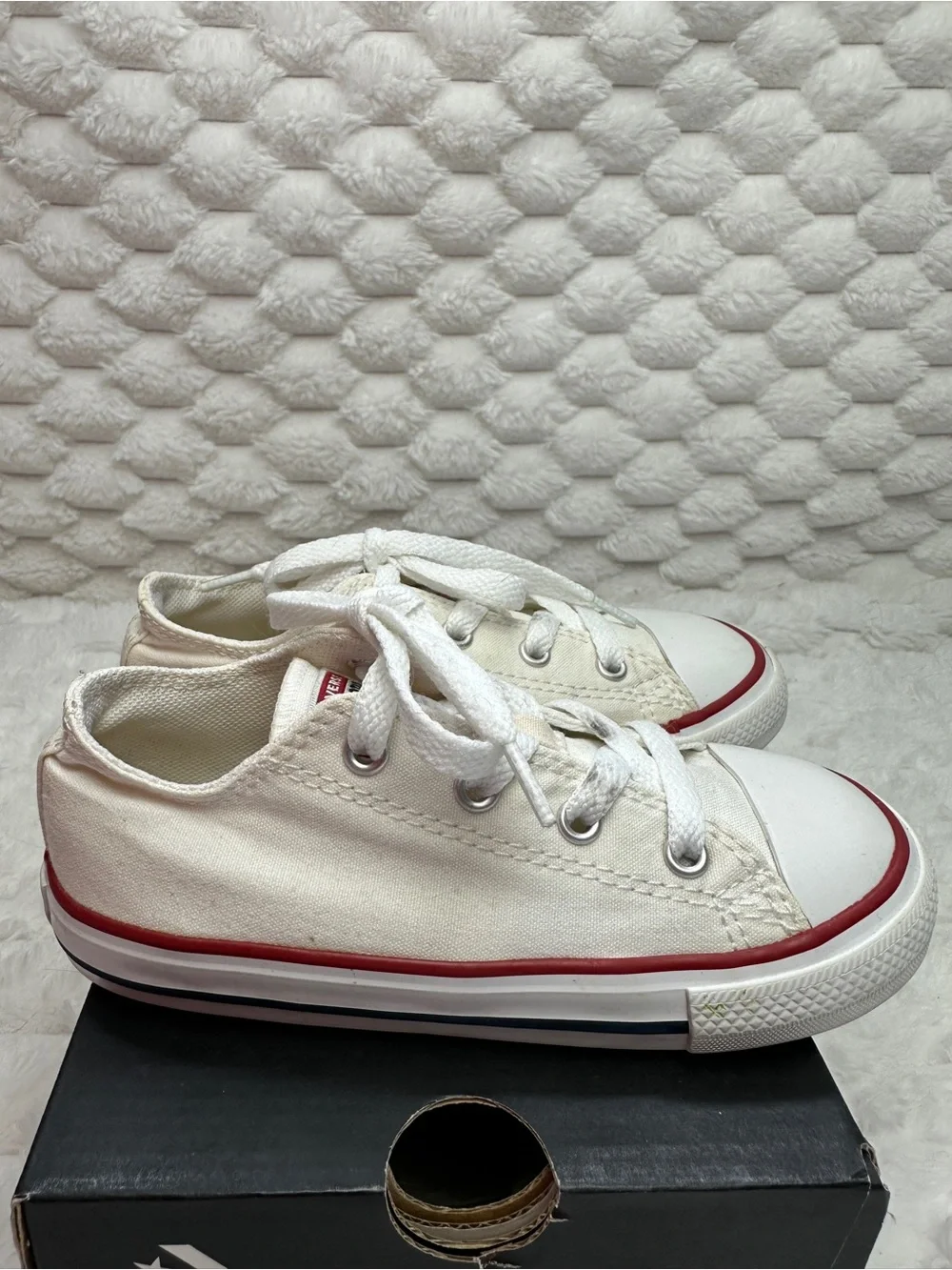 Converse classic low